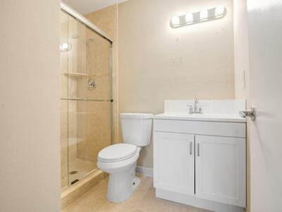 516 Meadows Circle, Boynton Beach, FL 33436