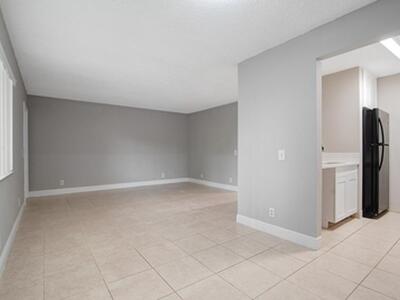 516 Meadows Circle, Boynton Beach, FL 33436