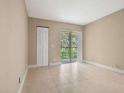 516 Meadows Circle, Boynton Beach, FL 33436