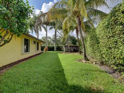 2570 NW 27th Street, Boca Raton, FL 33434
