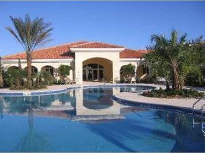 37 Harbour Isle Drive E, Fort Pierce, FL 34949