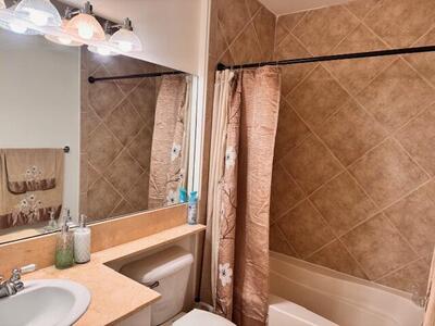 804 E Windward Way, Lantana, FL 33462