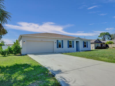 1744 SE Blackwell Drive, Port Saint Lucie, FL 34953