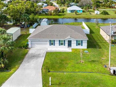 1744 SE Blackwell Drive, Port Saint Lucie, FL 34953