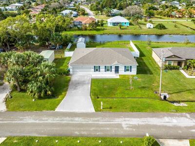 1744 SE Blackwell Drive, Port Saint Lucie, FL 34953