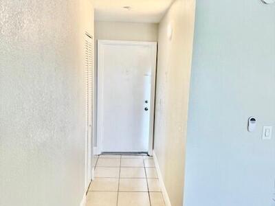 550 SW 2nd Avenue, Boca Raton, FL 33432