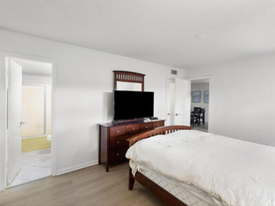 20 Abbey Lane, Delray Beach, FL 33446