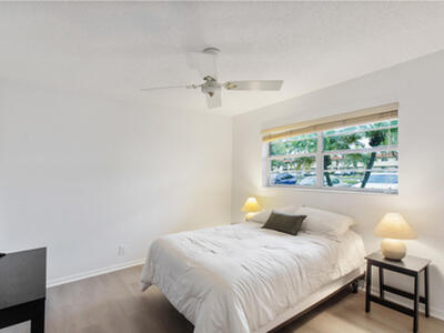 20 Abbey Lane, Delray Beach, FL 33446