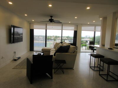 859 Jeffery Street, Boca Raton, FL 33487