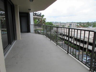 859 Jeffery Street, Boca Raton, FL 33487