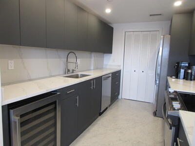 859 Jeffery Street, Boca Raton, FL 33487