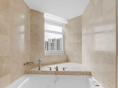 99 SE Mizner Boulevard, Boca Raton, FL 33432