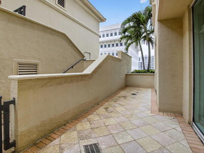 99 SE Mizner Boulevard, Boca Raton, FL 33432