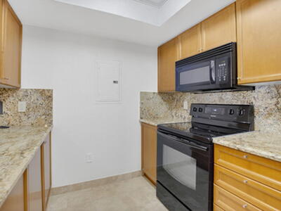 99 SE Mizner Boulevard, Boca Raton, FL 33432