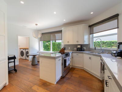 2402 Players Court, Wellington, FL 33414