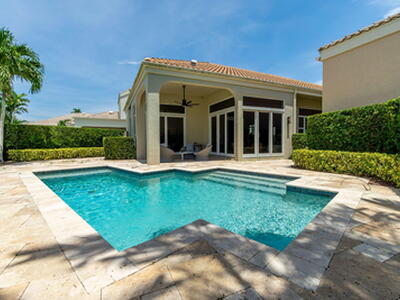 2402 Players Court, Wellington, FL 33414