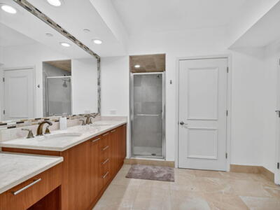 2640 Lake Shore Drive, Singer Island, FL 33404