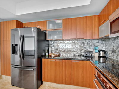 2640 Lake Shore Drive, Singer Island, FL 33404