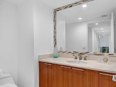 2640 Lake Shore Drive, Singer Island, FL 33404