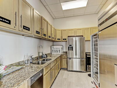 2640 Lake Shore Drive, Singer Island, FL 33404