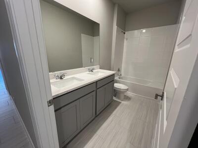 6313 NW Cloverdale Avenue, Port Saint Lucie, FL 34987