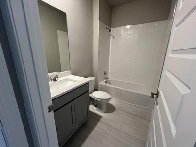 6313 NW Cloverdale Avenue, Port Saint Lucie, FL 34987