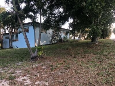 4464 NE Skyline Drive, Jensen Beach, FL 34957