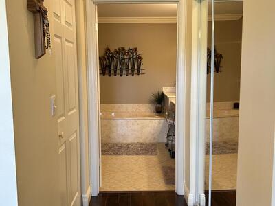 10470 Pelican Drive, Wellington, FL 33414