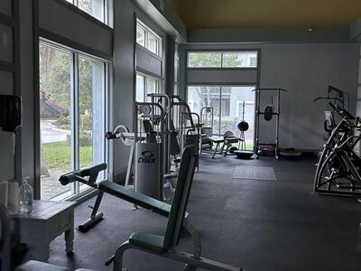 1050 Crystal Way, Delray Beach, FL 33444