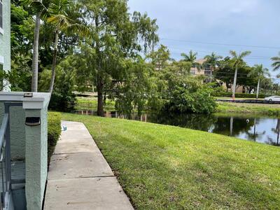 1050 Crystal Way, Delray Beach, FL 33444