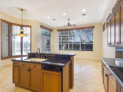 8854 Via Brilliante, Wellington, FL 33411