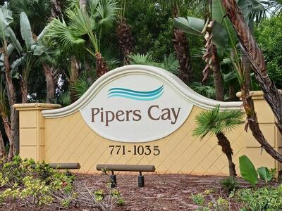 795 Pipers Cay Drive, West Palm Beach, FL 33415