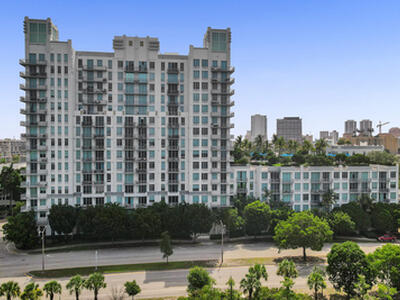 300 S Australian Avenue