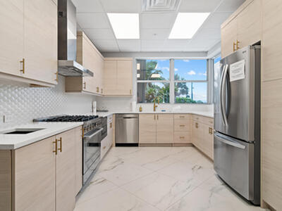 5200 N Ocean Drive NE, Riviera Beach, FL 33404