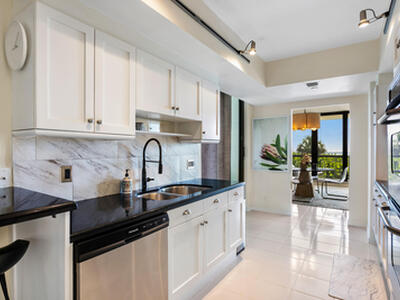 4050 N Ocean Drive, Singer Island, FL 33404