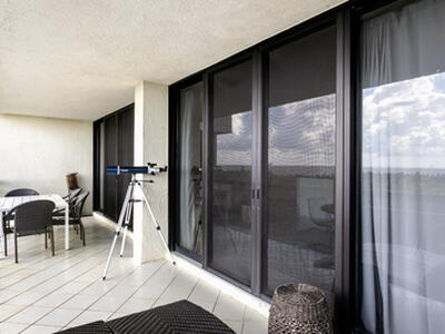 4050 N Ocean Drive, Singer Island, FL 33404