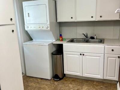 538 W 3rd Street, Riviera Beach, FL 33404