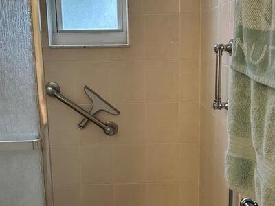 2562 N Garden Drive, Lake Worth, FL 33461