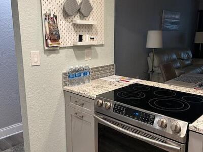 2562 N Garden Drive, Lake Worth, FL 33461