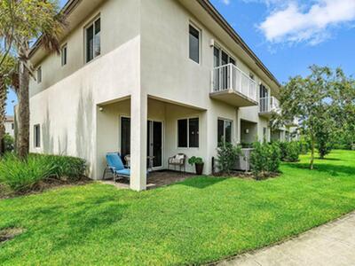 350 Pioneer Way, Royal Palm Beach, FL 33411