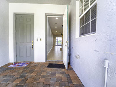 2177 SW Cape Cod Drive, Port Saint Lucie, FL 34953