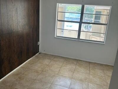 4304 NW 9 Avenue, Deerfield Beach, FL 33064