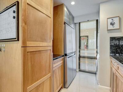 2707 N Ocean Boulevard, Boca Raton, FL 33431