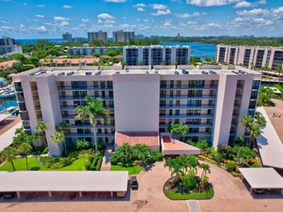 2707 N Ocean Boulevard, Boca Raton, FL 33431