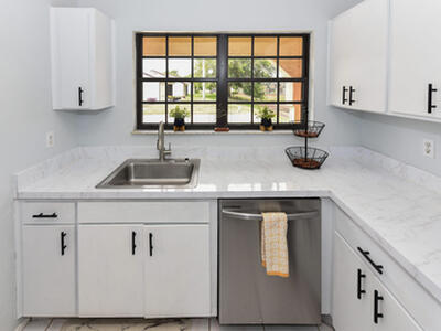 2210 SE Breckenridge Circle, Port Saint Lucie, FL 34952