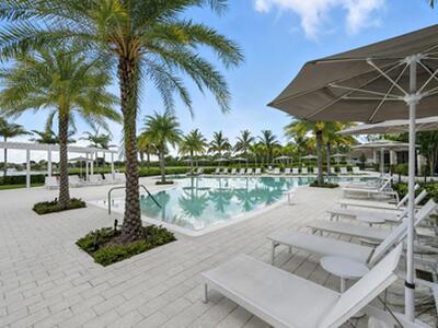 6878 Touchstone Circle, Palm Beach Gardens, FL 33418