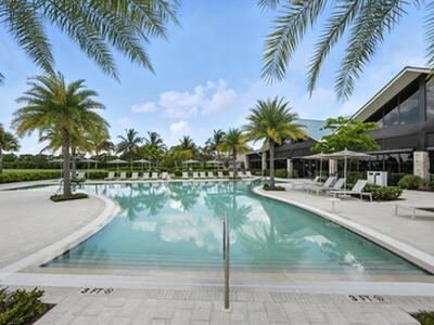 6878 Touchstone Circle, Palm Beach Gardens, FL 33418