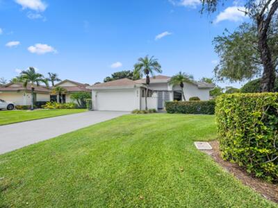 6878 Touchstone Circle, Palm Beach Gardens, FL 33418