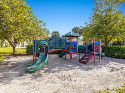 559 SE Prescott Place, Stuart, FL 34994