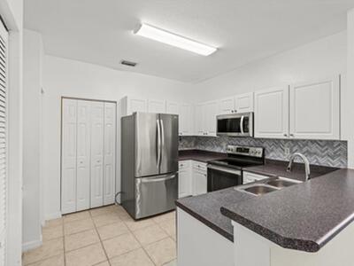 559 SE Prescott Place, Stuart, FL 34994